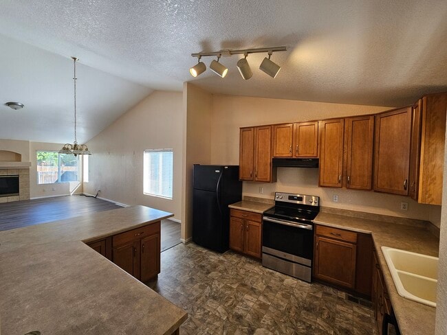 Building Photo - 5723 Prairie Cir