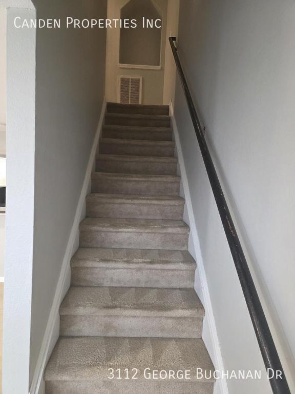 Building Photo - 3112 George Buchanan