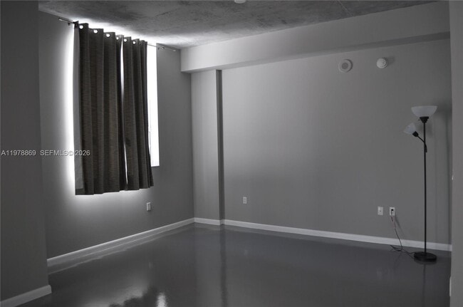 Building Photo - 234 NE 3rd St