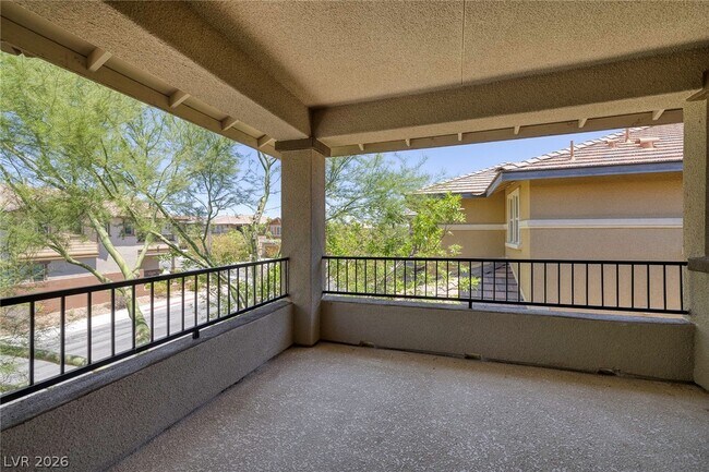 Building Photo - 10683 Country Knoll Way