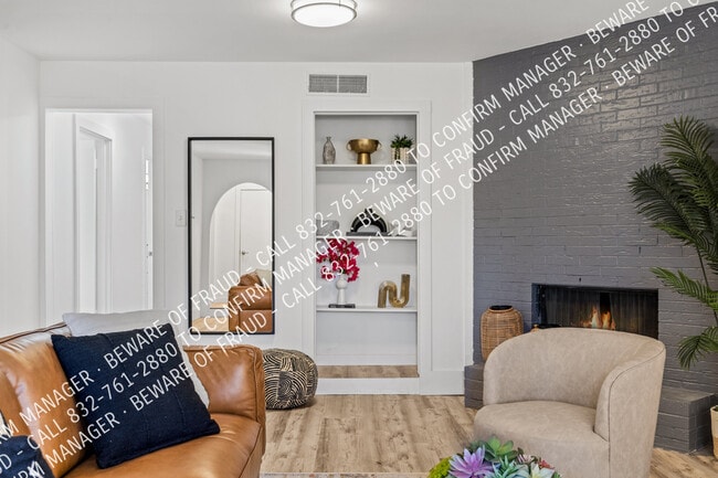 Building Photo - 12811 Pandora Dr