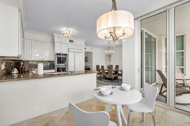 Building Photo - 3700 S Ocean Blvd