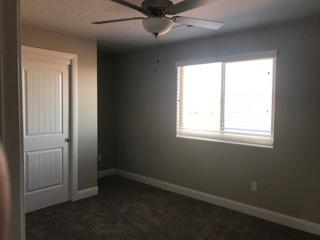 Building Photo - Townhouse In Santa Clara, Close To New Med...
