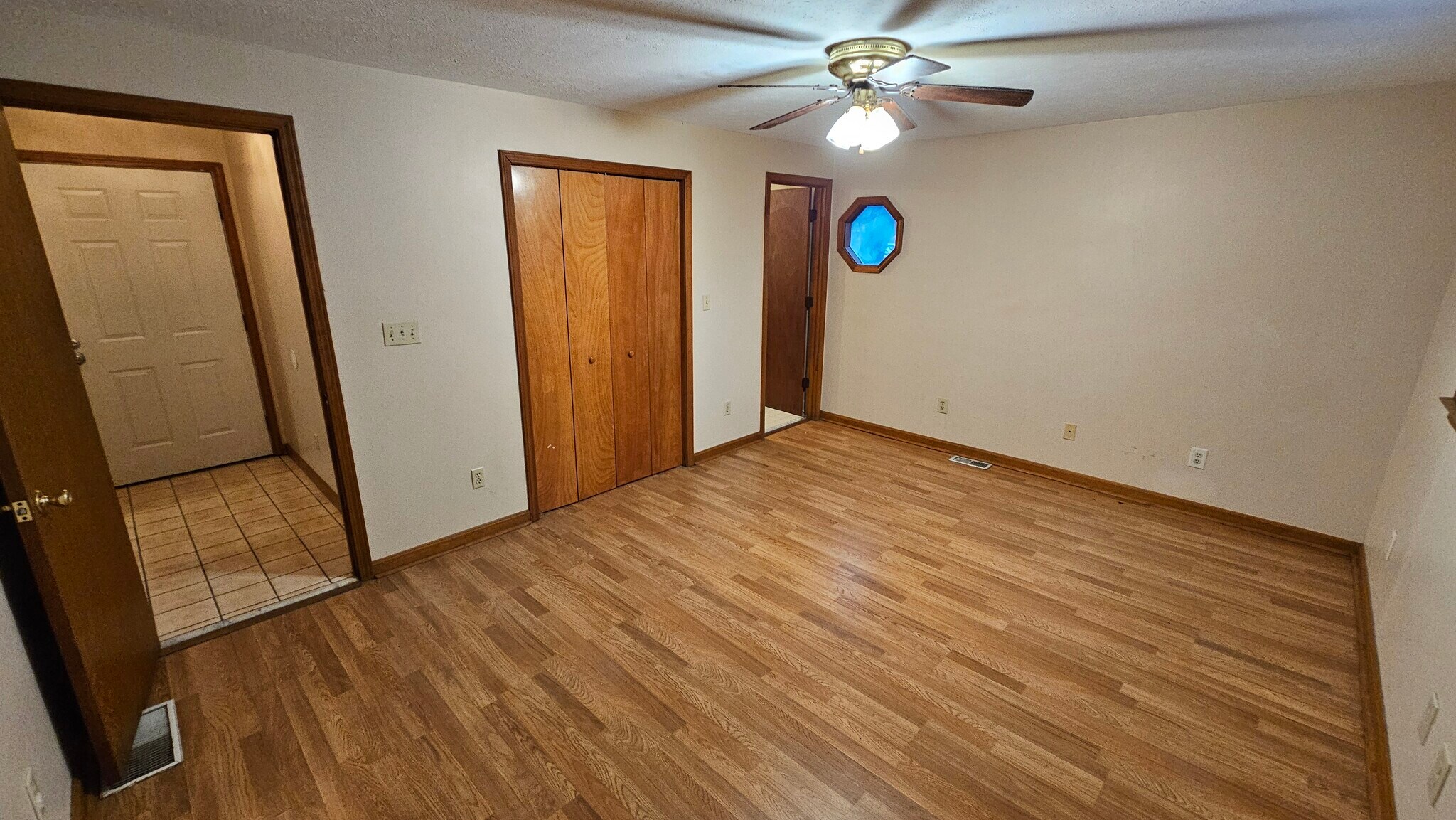 Primary Bedroom - 4242 Allmond Ave