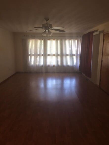 Building Photo - 1011 S Giant City Rd