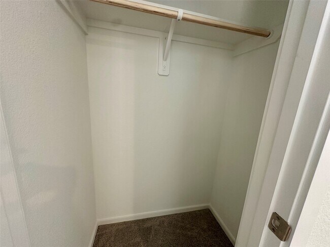 Building Photo - 13310 Rayhill Dr