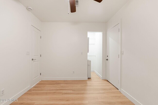 Building Photo - 1646 E McKinley St