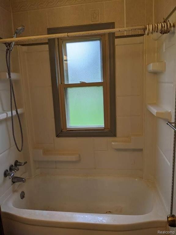 Building Photo - 5833 Harold St