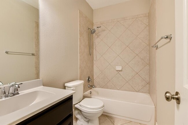 Building Photo - 3908 Crispin Hall Ln