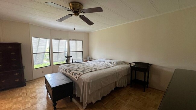 Building Photo - Large 2 Bedroom/2 Bath PALM HARBOR Manufactured Home in Cambridge 55+ Community In Hobe Sound Flo...