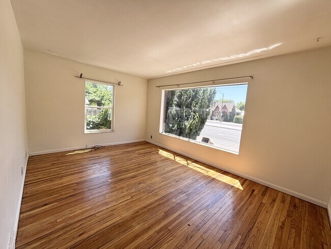 Building Photo - 1507 S 700 E