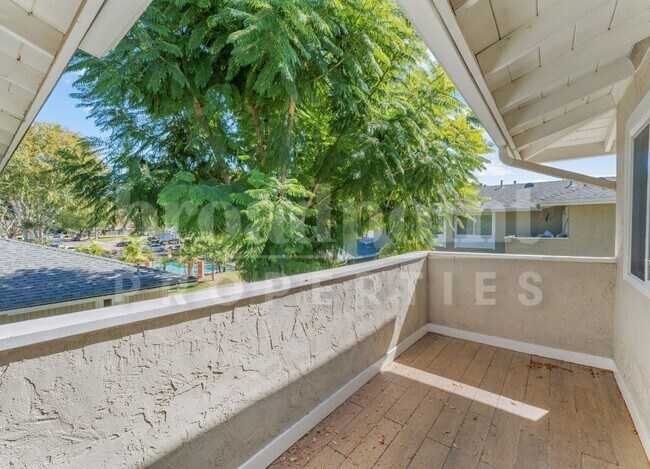 Building Photo - 2512 Wanek Rd