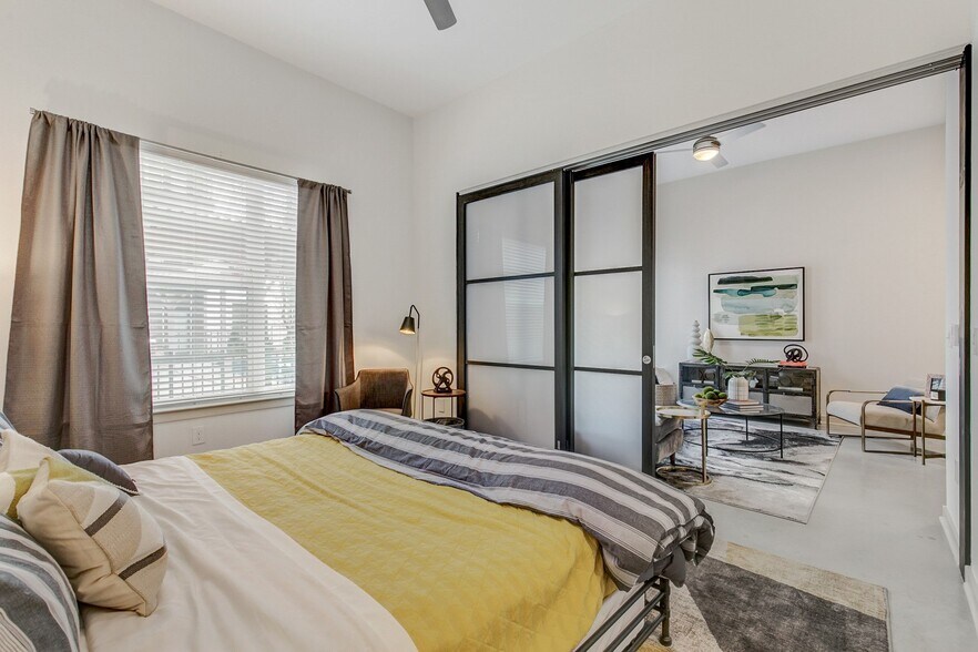 Union at River East 2900 Race St Fort Worth TX 76111 Apartment Finder