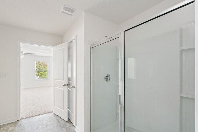 Building Photo - 118 Greystone Way