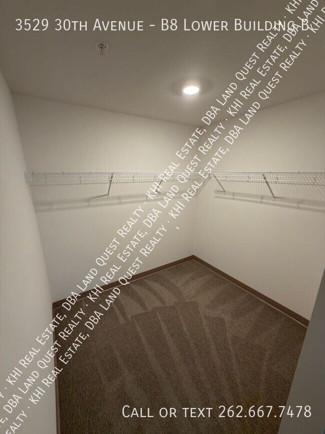 Building Photo - 3529 30th Ave