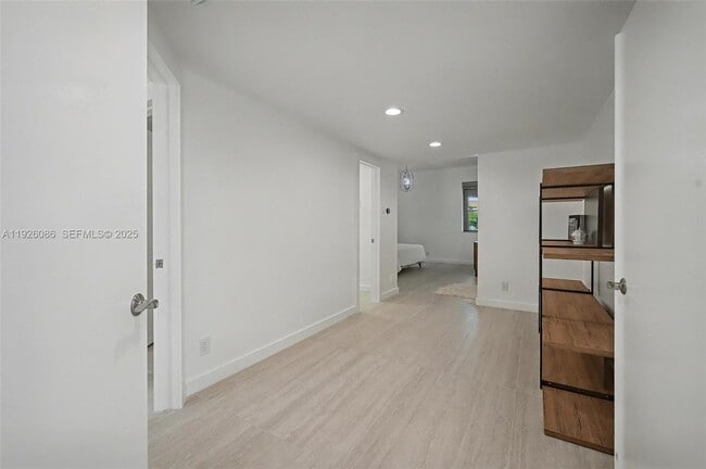 Building Photo - 6438 Via Rosa