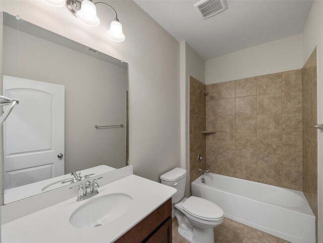 Building Photo - 1260 Sharp St