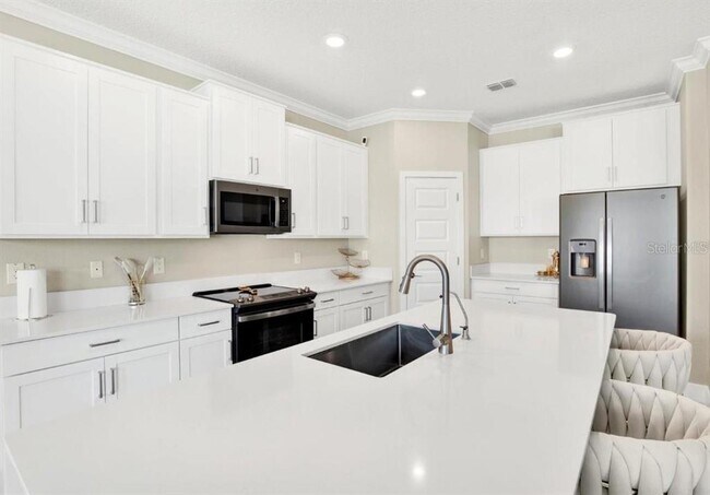 Building Photo - 9782 Coneflower Ct