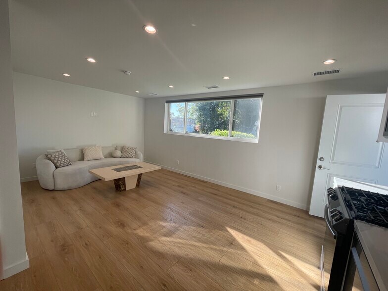 Building Photo - 22261 Haynes St