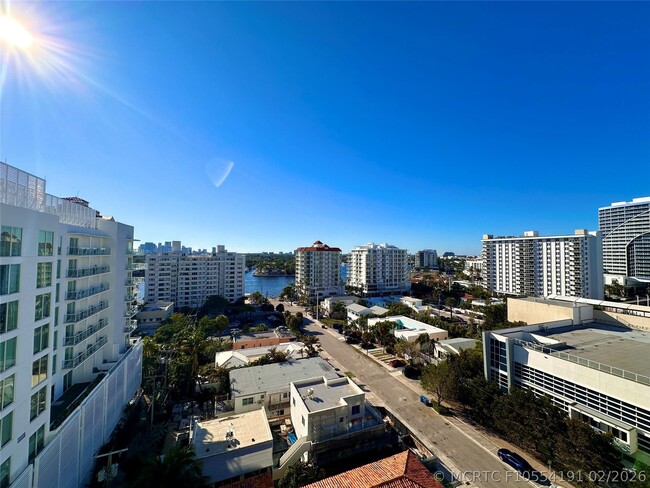 Building Photo - 209 N Fort Lauderdale Beach Blvd