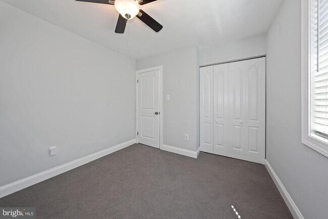 Building Photo - 5707 Thunder Hill Rd
