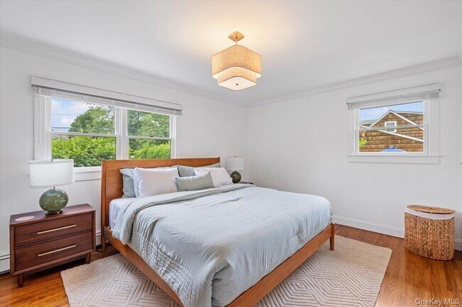 Building Photo - 13 Colonial Ln