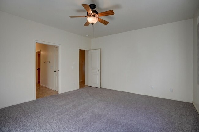 Building Photo - 3 Bedroom, 2 Bath Home in Prescott!