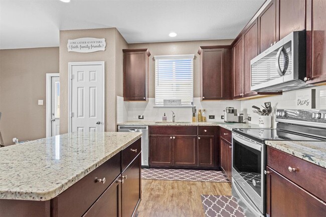 Building Photo - 5205 Cressler Ln