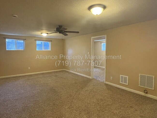Building Photo - 3823 Windsong Ct