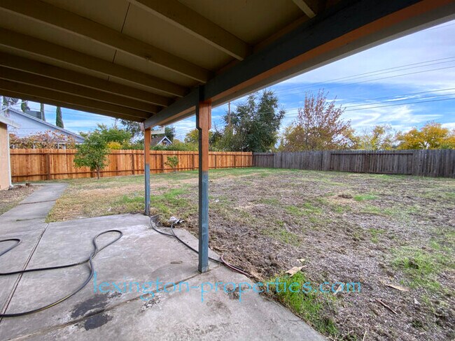 Building Photo - Charming 3BD, 1BA, Home with Modern Upgrades in Antelope, CA