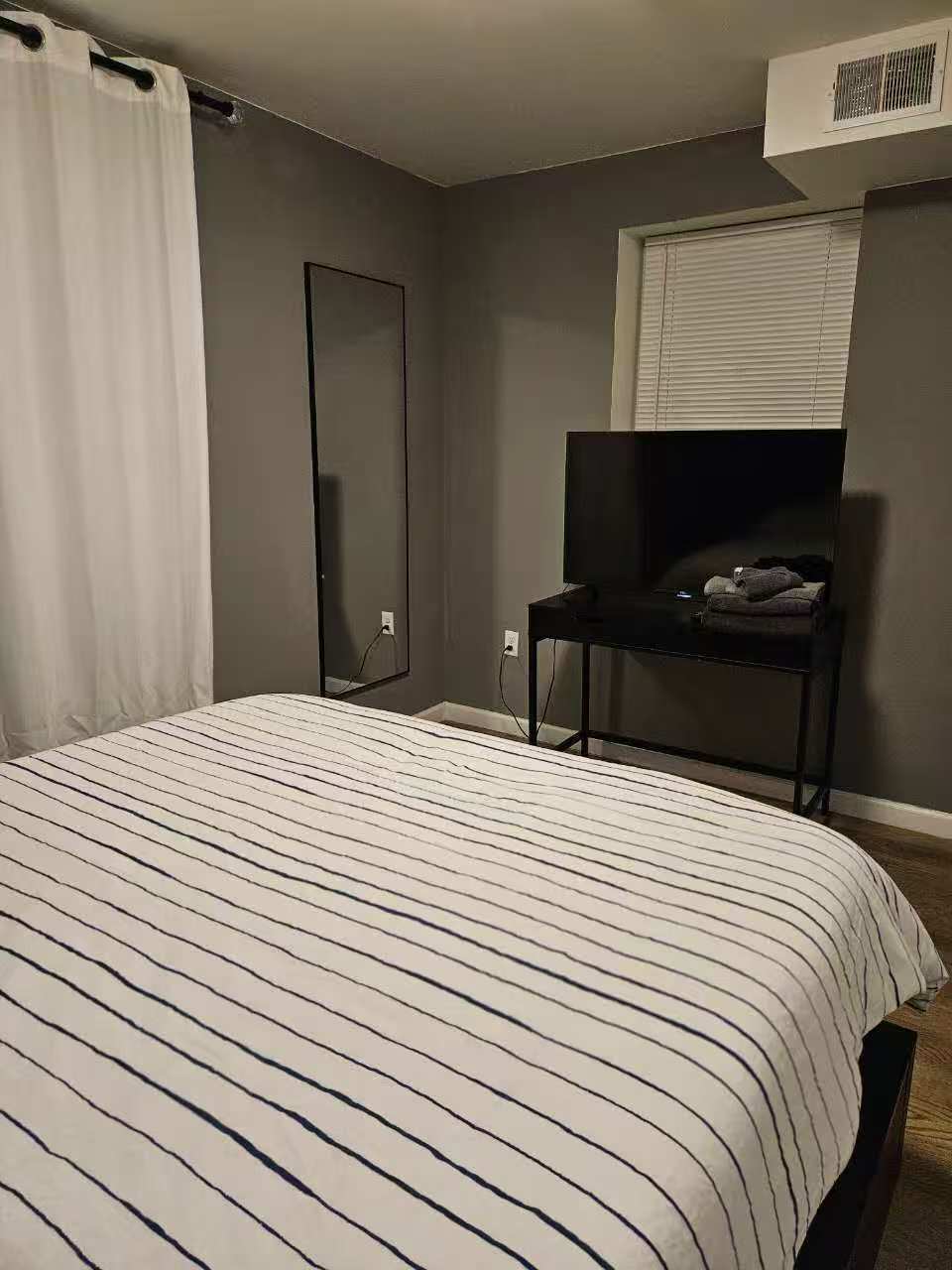 Building Photo - 1829 Spruce St