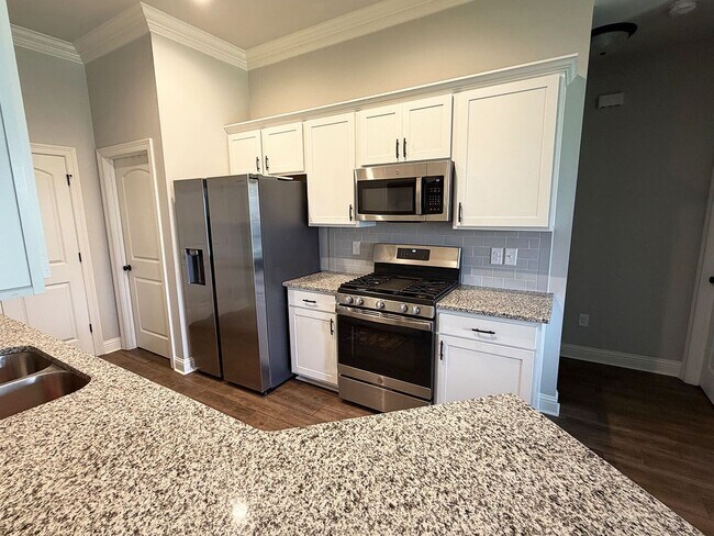 Building Photo - 403 Mangrove Ln