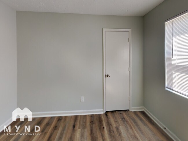 Building Photo - 2310 Ramblewood Cir