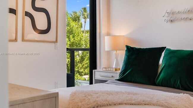 Building Photo - 1030 15th St