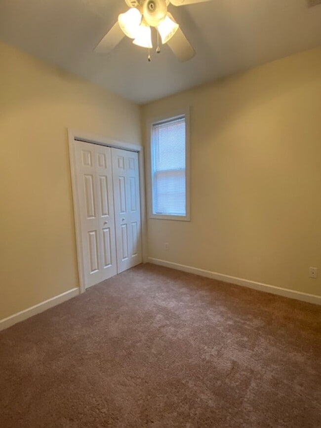 Building Photo - Carleton Town Homes