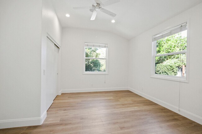 Building Photo - 7 Merriweather Pl