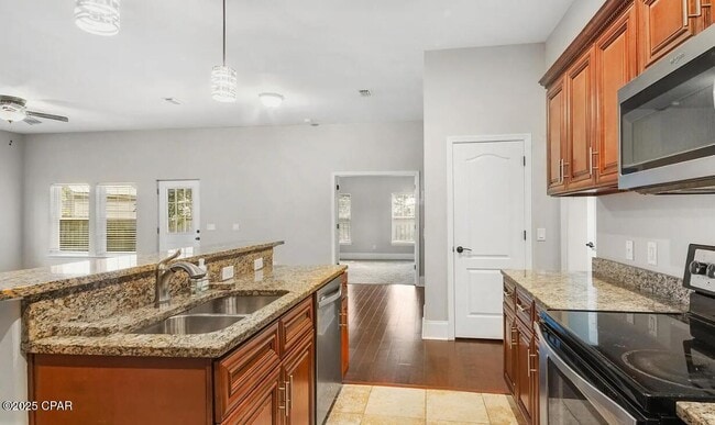 Building Photo - 102 Pura Vida Ct