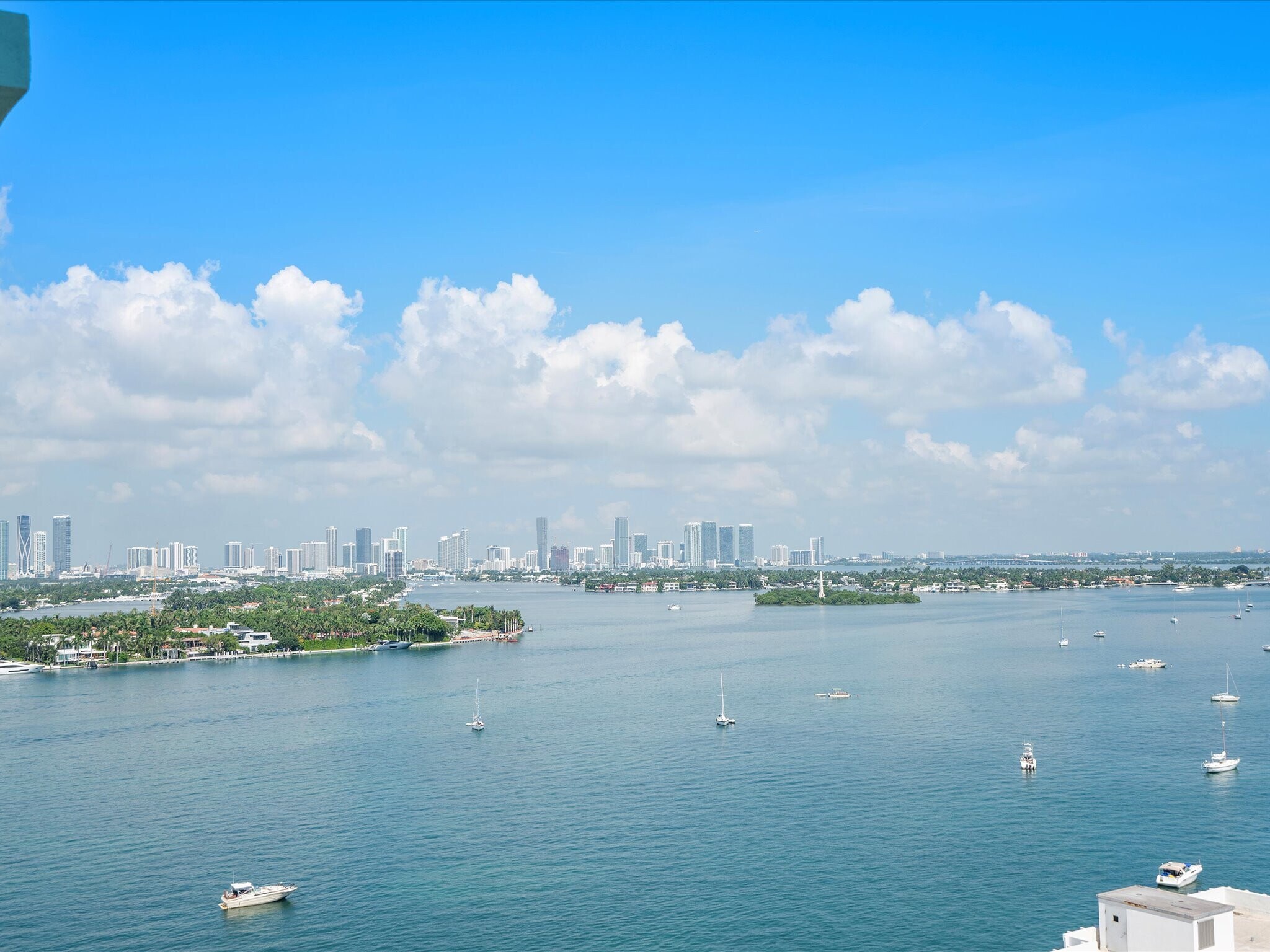 Building Photo - 650 West Ave