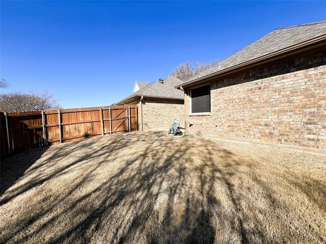 Building Photo - 10401 Forrest Dr