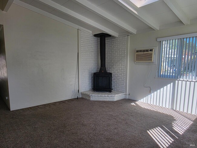 Building Photo - 127 Casswall St