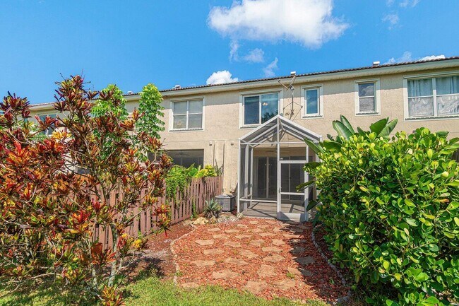 Building Photo - 8080 Briantea Dr