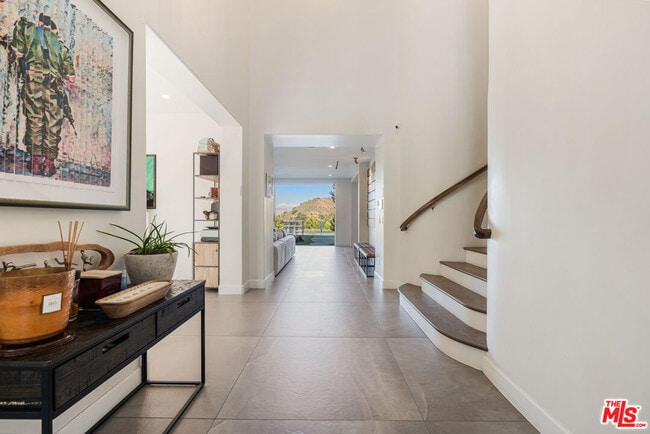 Building Photo - 3880 Prado del Trigo