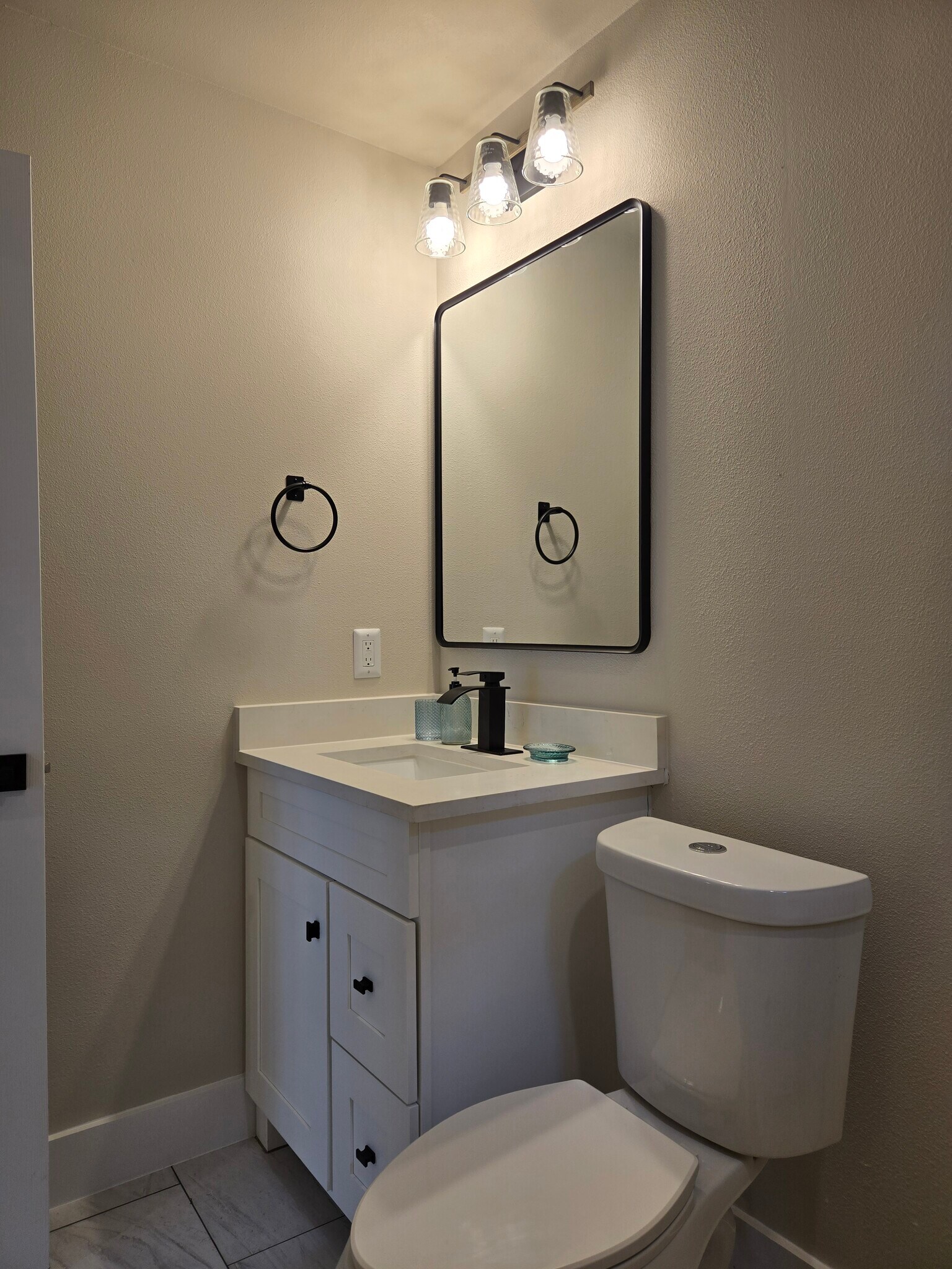 Building Photo - 4411 Dovewood Dr