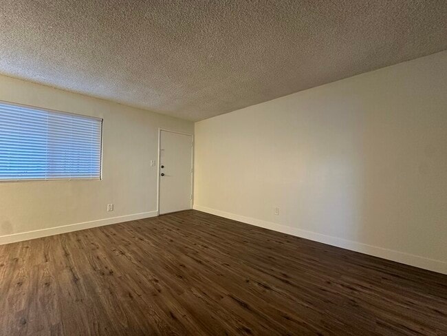 Building Photo - 21 Thornton Ave