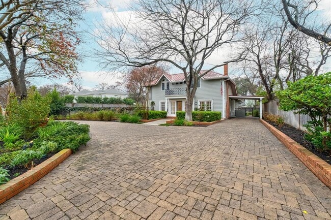 Building Photo - 1502 Murray Ln