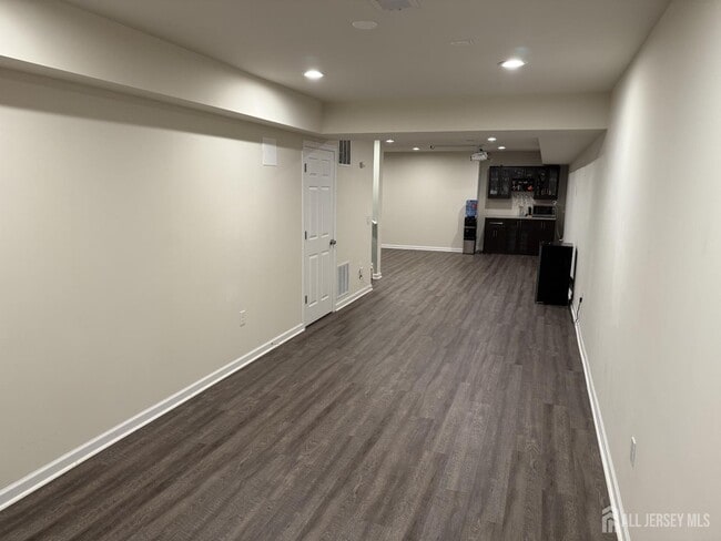 Building Photo - 8 Andrews Way