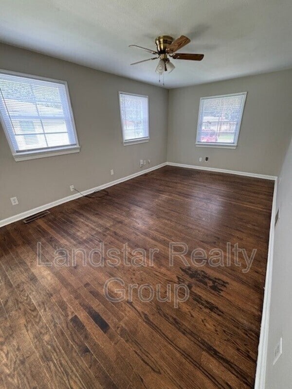 Building Photo - 5412 Euclid Ave