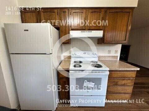 Building Photo - 1416 SE 4th St