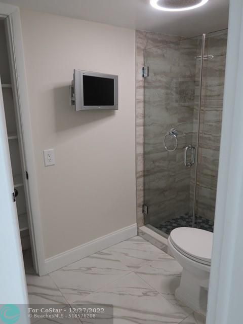 Building Photo - 2270 SW 46th Ct