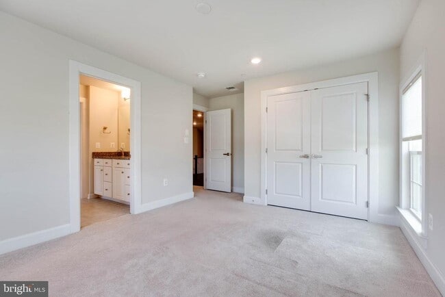 Building Photo - 2522 Vivaldi Ln